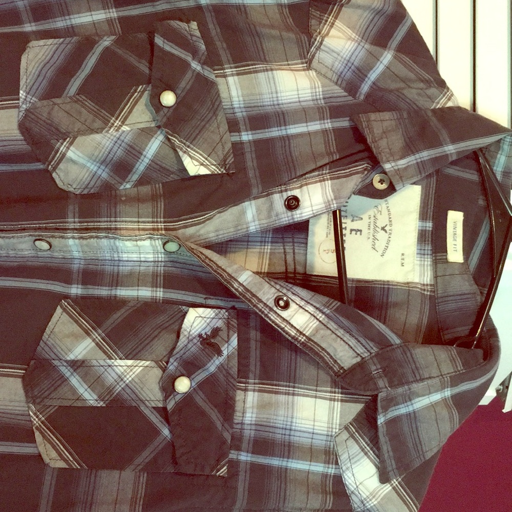 AE men’s western button down